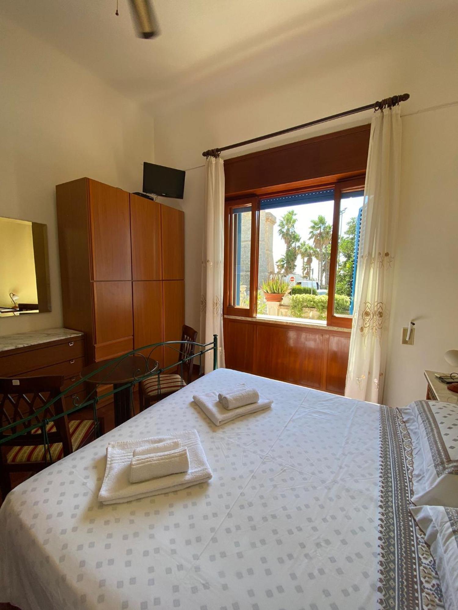 Belvedere4Colonne B&B Rooms And Suite Santa Maria al Bagno Exterior photo