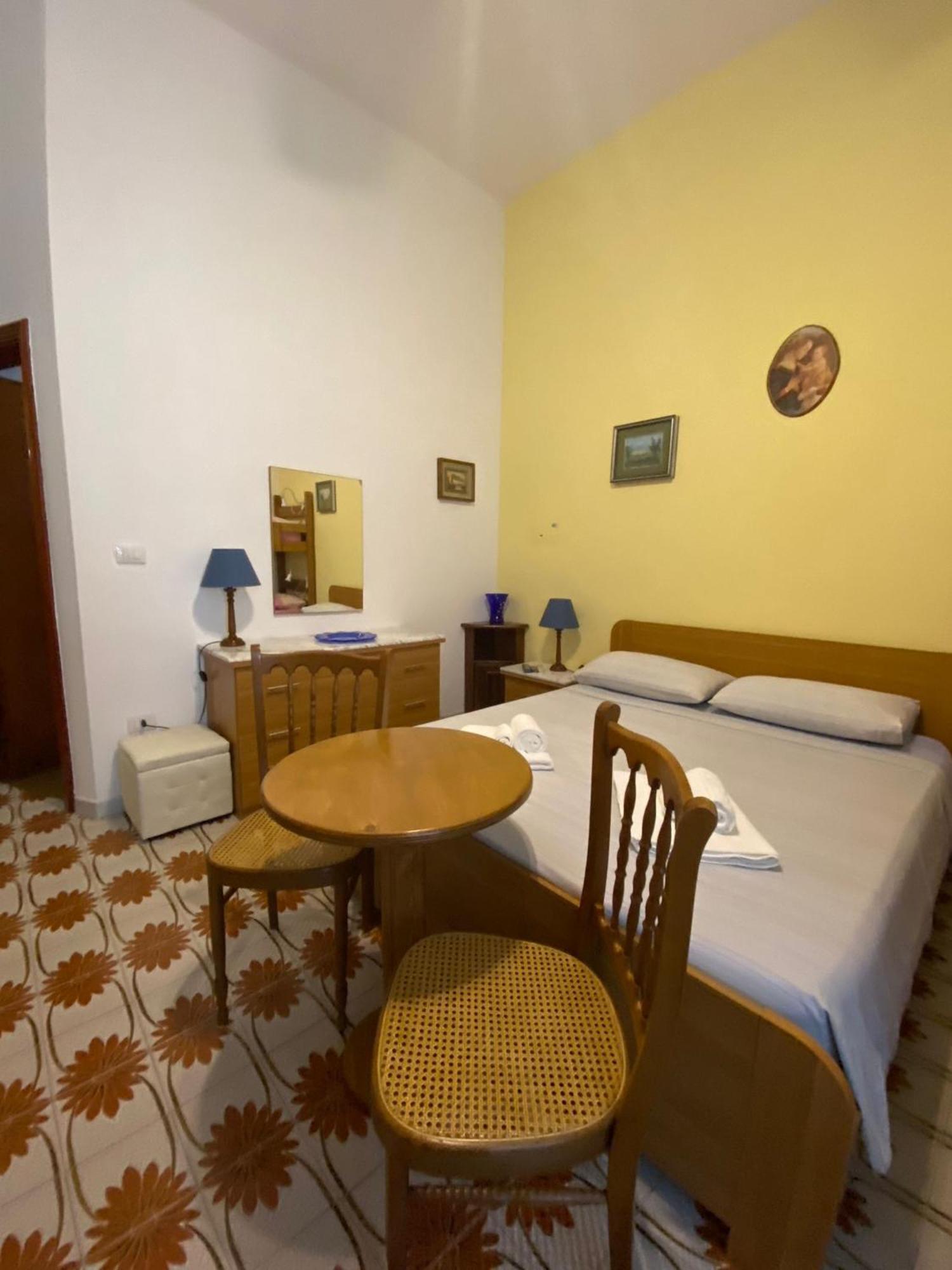 Belvedere4Colonne B&B Rooms & Suites Santa Maria al Bagno Exterior photo