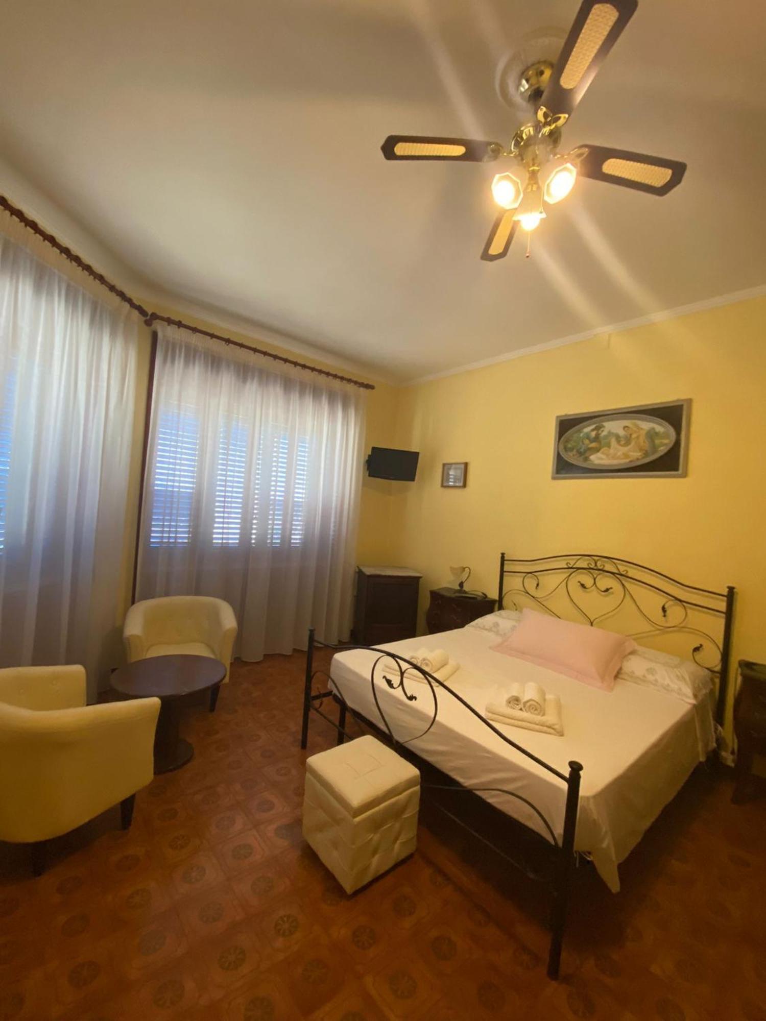 Belvedere4Colonne B&B Rooms & Suites Santa Maria al Bagno Exterior photo